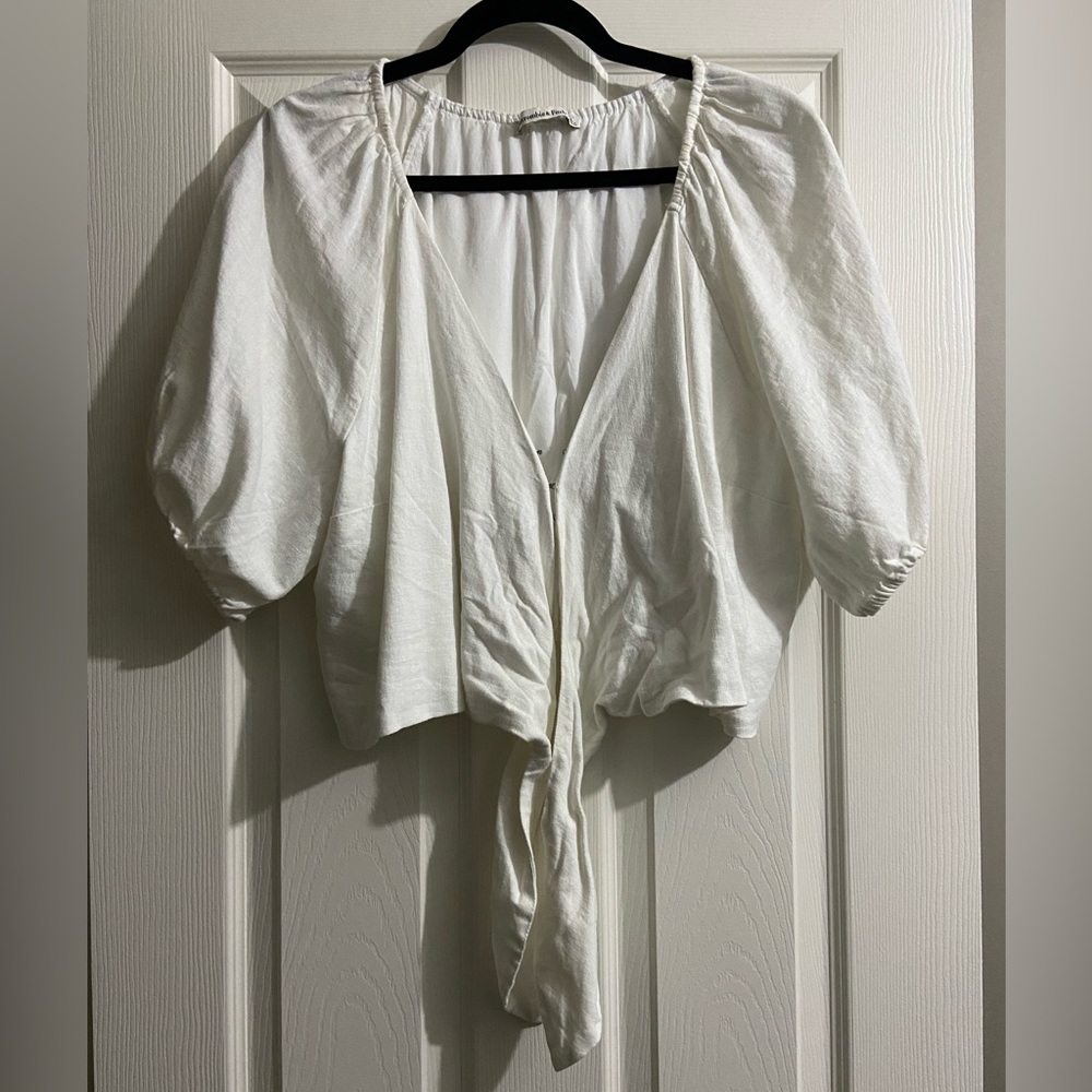 Abercrombie & Fitch Cropped Front Knot Top